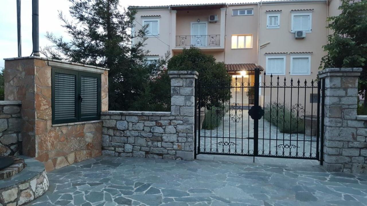 Corfu Design * Corfu (city)